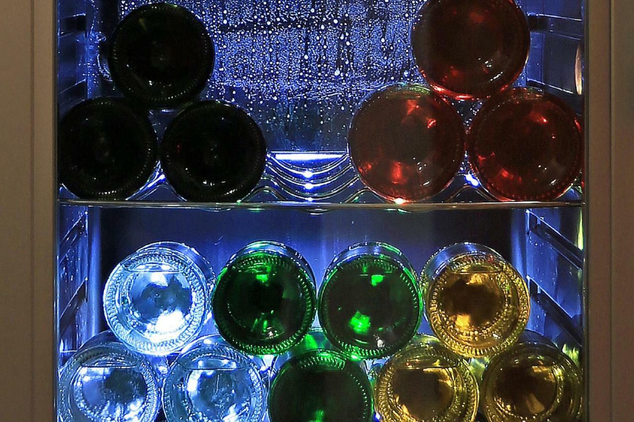 ホテル Weinstube Schwalbennest カールスシュタット エクステリア 写真